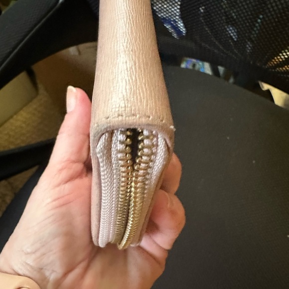 Furla wallet size 4x4.5 in pink. Beautiful condition. - Picture 4 of 6